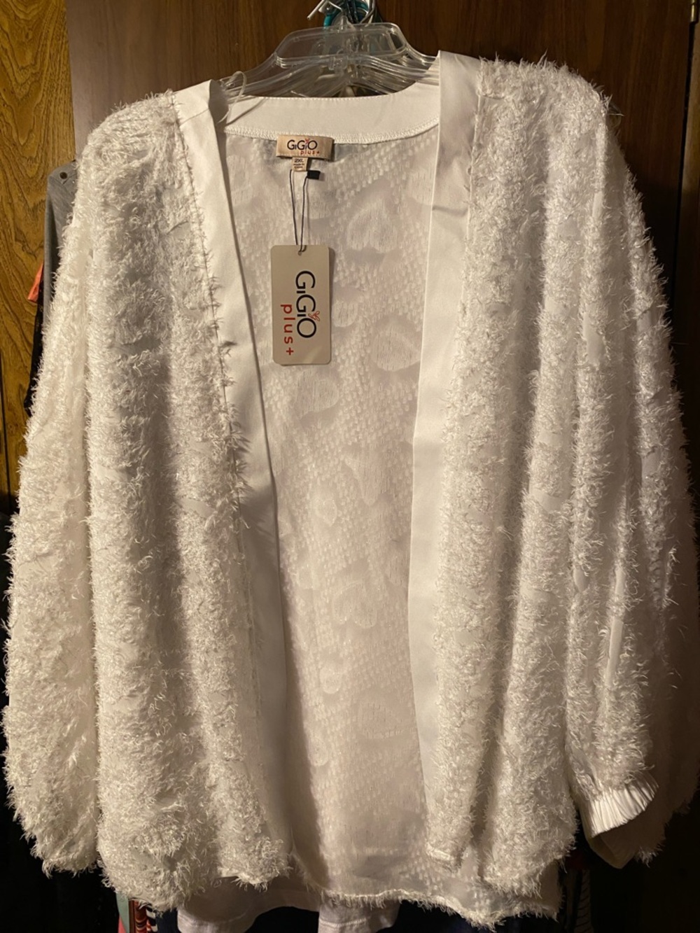 GGO Plus White Fuzzy Open-Front Shrug Kimono 2XL